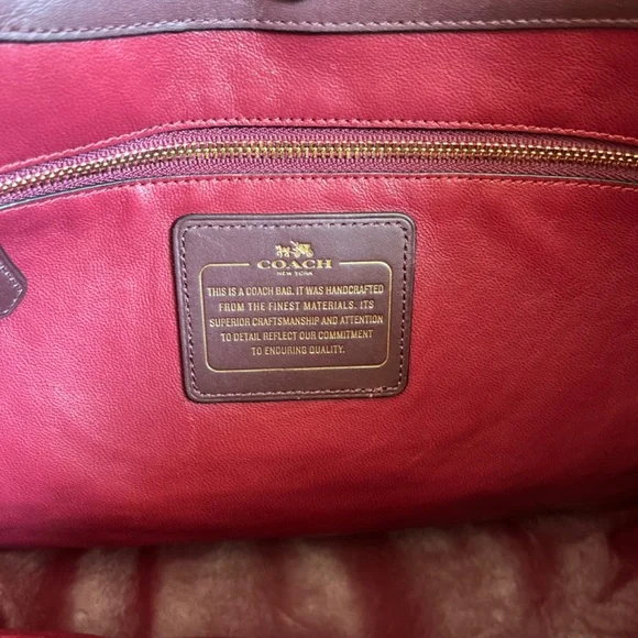 Coach Nomad Hobo Glove Tanned Leather Oxblood - Picture 11 of 12